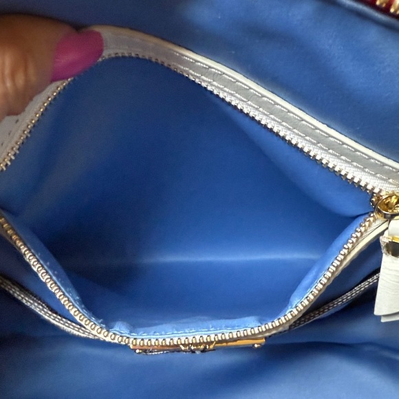 Rare Hendri Bendel Red Quilted Satchel - Picture 15 of 16